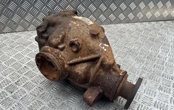 BMW X3 E83 Rear differential 7523668