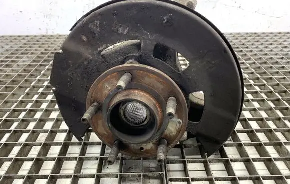 Chevrolet Orlando Front wheel hub spindle knuckle