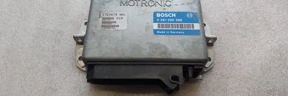 BMW 5 E34 Engine control unit/module 0261200386