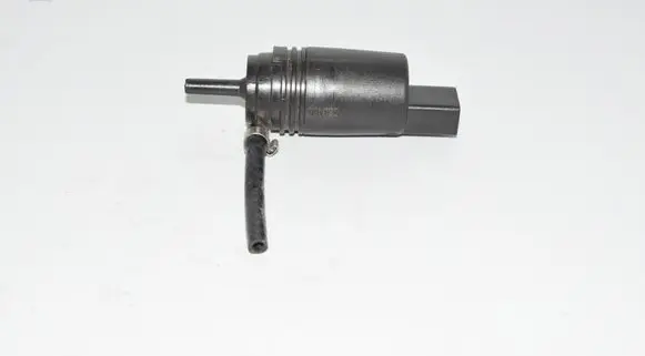BMW 7 E38 Windscreen/windshield washer pump 8377612