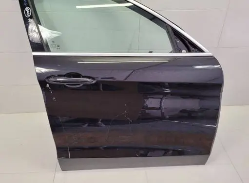 Alfa Romeo Stelvio Front door