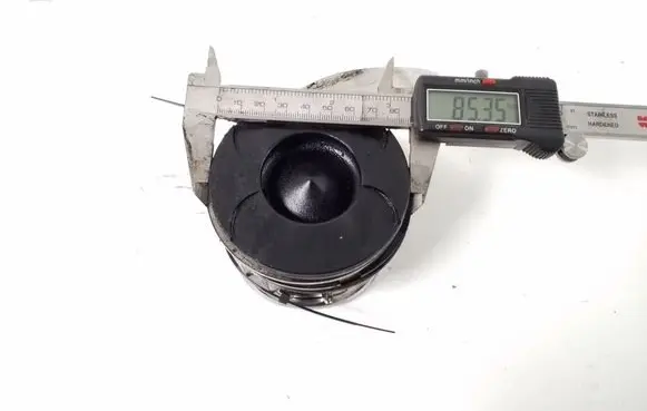 Mercedes-Benz S W220 Piston with connecting rod 