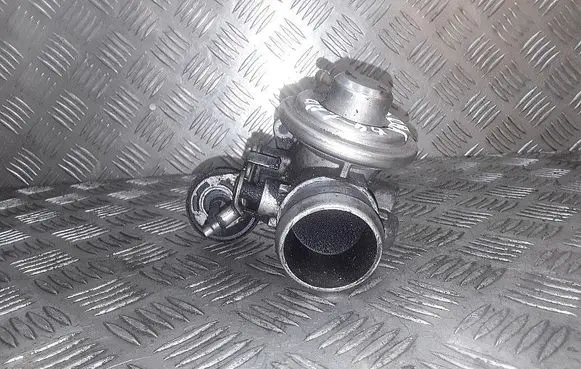 Seat Cordoba (6L) EGR valve cooler 045131501c