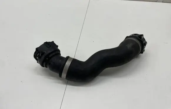 BMW 5 F10 F11 Engine coolant pipe/hose 8509273