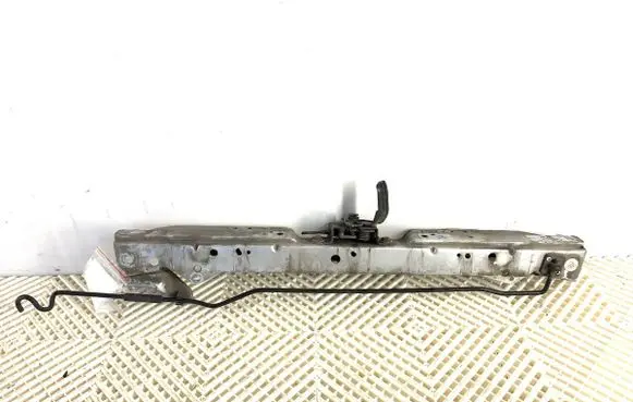 Chevrolet Cruze II Radiator support slam panel