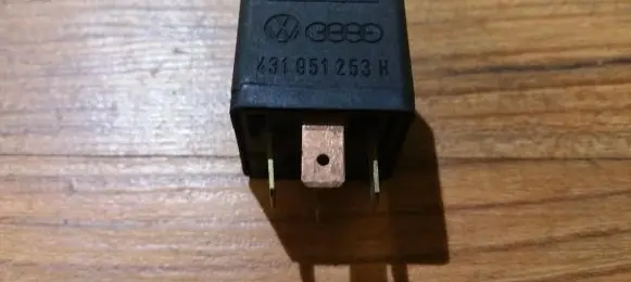 Audi A6 S6 C5 4B Other relay 431951253H 0332014156