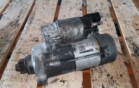 Skoda Octavia Mk3 (5E) Starter motor 02E911024J