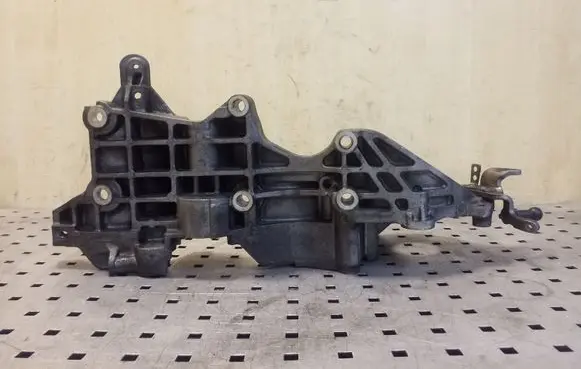 Volkswagen Polo V 6R Generator/alternator bracket 03L903143K