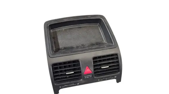 Glove box