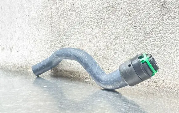 Opel Astra H Coolant pipe/hose 6818588 Y11626 1ADET