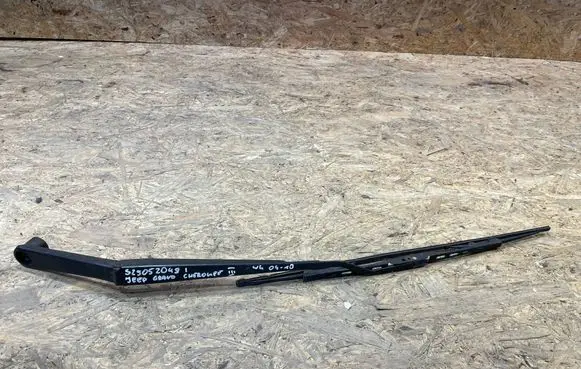 Jeep Grand Cherokee (WK) Front wiper blade arm S2505Z048-I