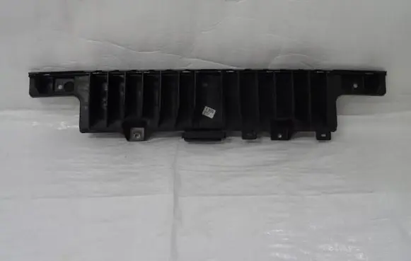 Citroen DS7 Crossback Front bumper mounting bracket 15717380