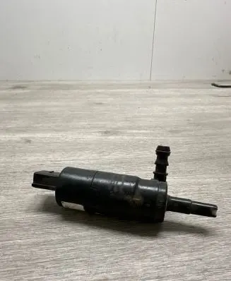 BMW 5 E60 E61 Windscreen/windshield washer pump 837743001 0377430 1003CZ