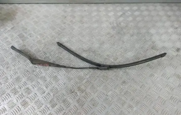 Skoda Octavia Mk4 Front wiper blade arm 5E4955409