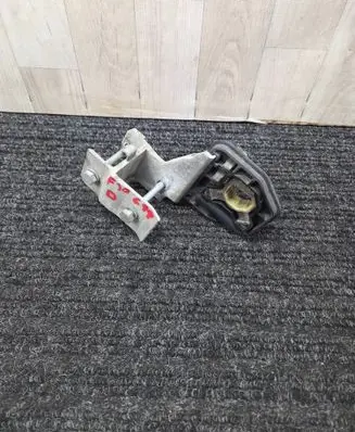 BMW 3 F30 F35 F31 Radiator mount bracket 7245796 51647245796 8620733