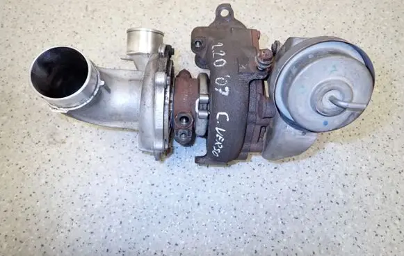 Toyota Corolla Verso AR10 Supercharger 17201-0R011