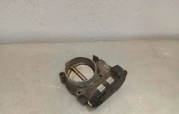 Volvo V50 Throttle valve 8687927 3841015A28 0280750146
