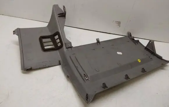 Volkswagen Transporter - Caravelle T5 Dashboard lower bottom trim panel 7H1858904D T0010301