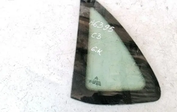 Citroen C3 Rear side window