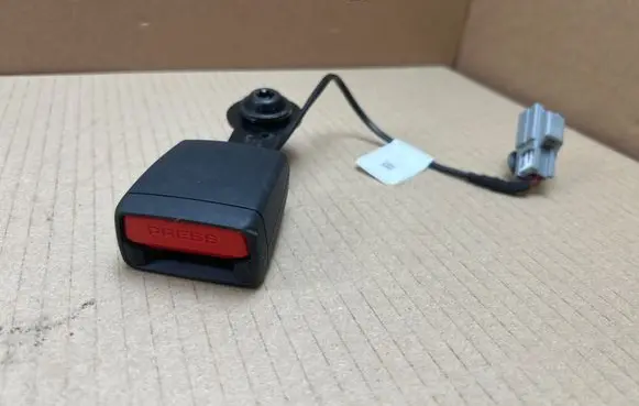 Tesla Model Y Rear seatbelt buckle 1616451E1B