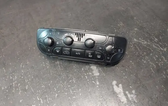 Mercedes-Benz C W203 Climate control/heater control trim 2038300285 9140010322