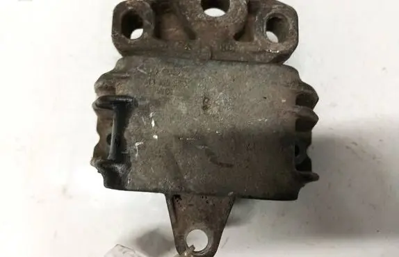 Volkswagen Sharan Engine mount bracket 7M3199555