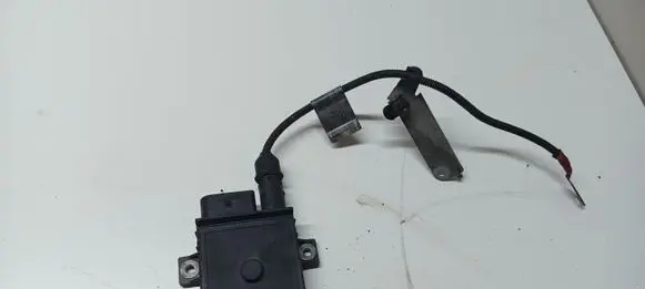 BMW 5 E60 E61 Glow plug pre-heat relay 7801201