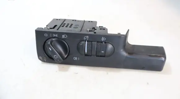 Volkswagen PASSAT B4 Light switch