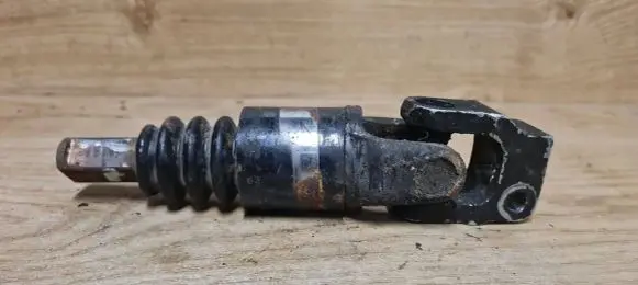 Volvo S70 V70 V70 XC Steering column universal joint