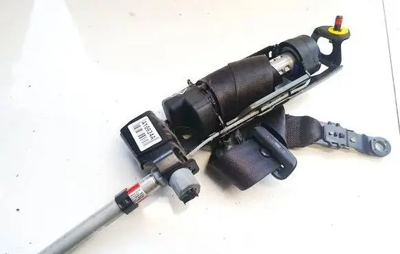 Volvo S40 Front seatbelt 30615571