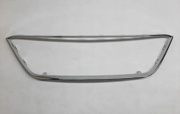 Seat Ibiza IV (6J,6P) Front bumper upper radiator grill 6J0854643B