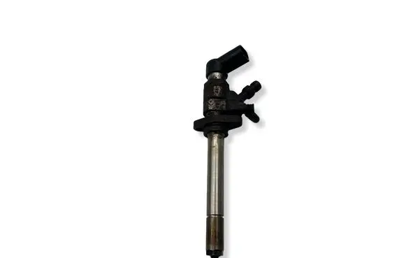 Volvo V50 Fuel injector 9657144580