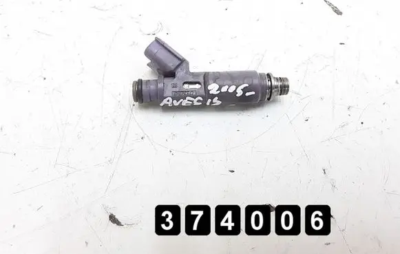 Toyota Avensis T250 Fuel injector 1800PETROL 2325022100