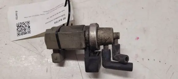Audi A8 S8 D2 4D Turbo solenoid valve 057906627A