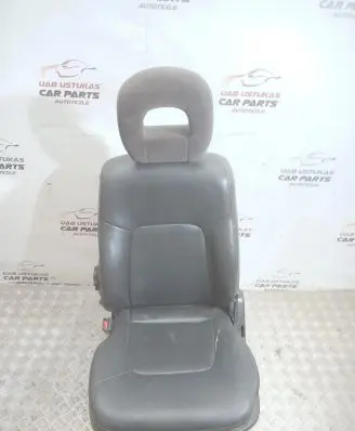 Mitsubishi Pajero Front driver seat 