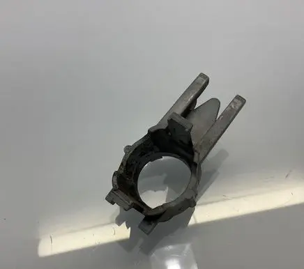 Mercedes-Benz E W211 Front parking sensor holder (PDC) A2118850367 2118850367