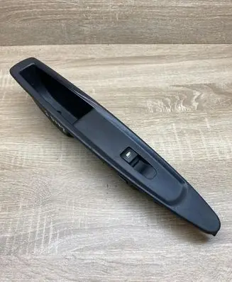 Citroen C4 I Electric window control switch 9651465677