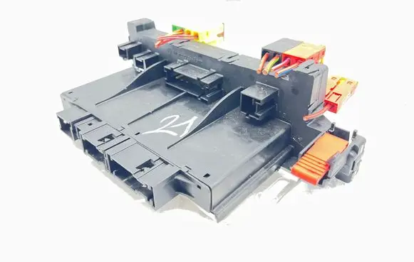 Mercedes-Benz S W220 Fuse module A0315451632