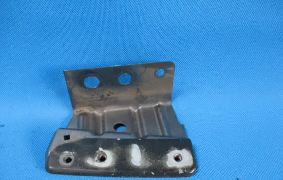 Nissan Qashqai Holder (bracket) 