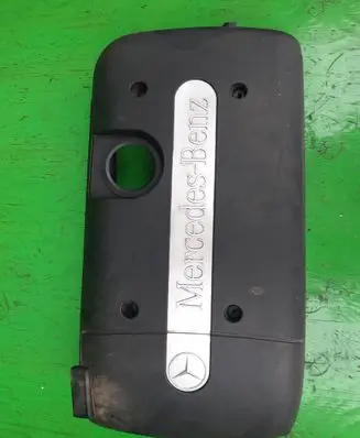 Mercedes-Benz C W203 Engine cover (trim) A6110101067