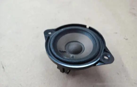 Audi A4 S4 B8 8K Front door speaker 8T0035416