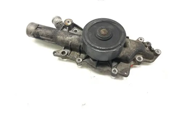 Mercedes-Benz C W204 Water pump