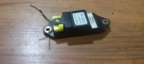 KIA Carens I Airbag deployment crash/impact sensor 0k2fe677f9 ver2.1