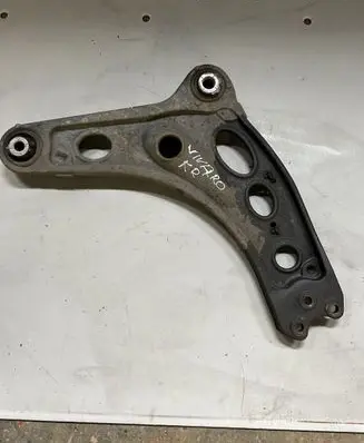 Opel Vivaro Front lower control arm/wishbone