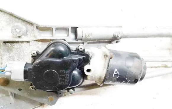 Nissan X-Trail T30 Wiper motor
