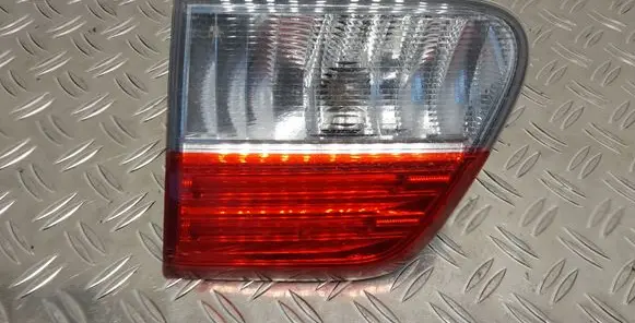 Toyota Avensis T270 Tailgate rear/tail lights 8158005140