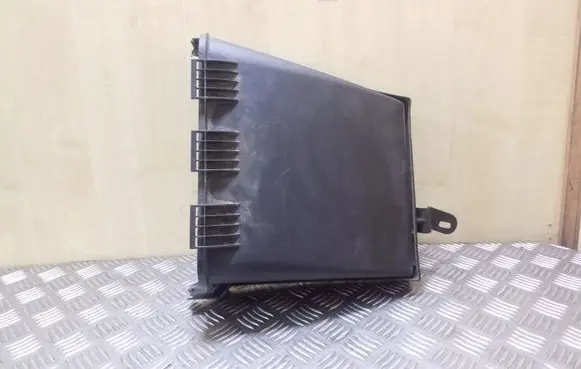 Mercedes-Benz E W211 Cabin air micro filter cap 2118300103