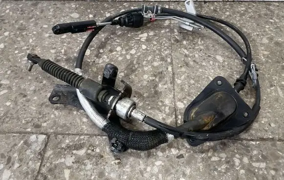 Lexus RX 450H Gear shift cable linkage