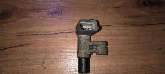 Peugeot 307 Camshaft position sensor 9630595680