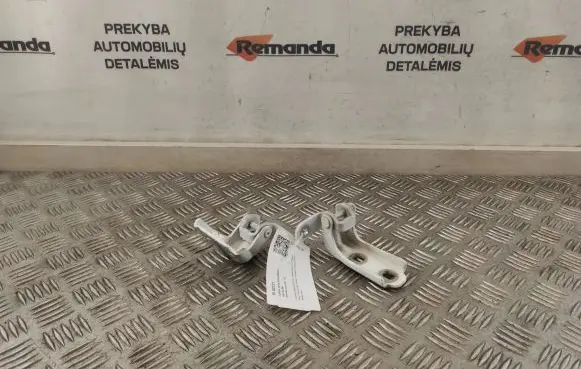 Chevrolet Cruze Rear door hinge set A046057 P11327